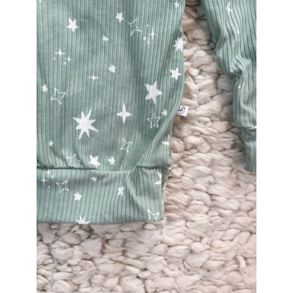 Girls Little Sis Bliss Green Star Print LS tee Size 6Y lightweight - Picture 4 of 5